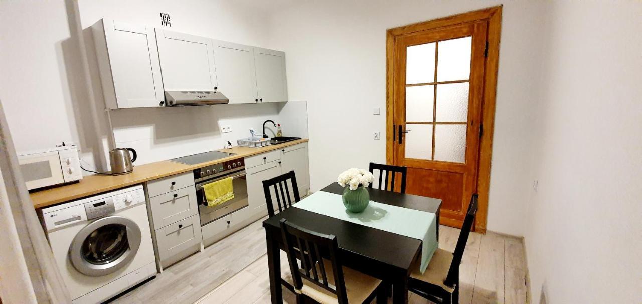 Separated Kitchen, Fast Internet Aleja 3 Maja 2M80 Varsavia Esterno foto