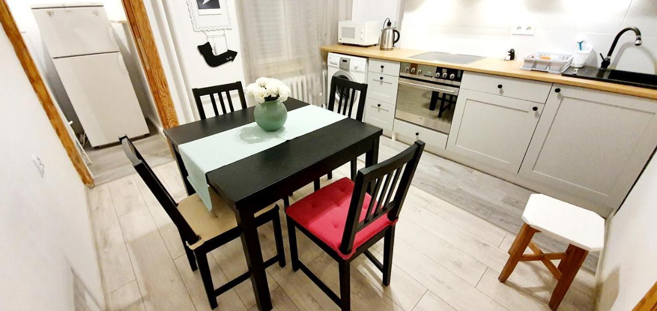 Separated Kitchen, Fast Internet Aleja 3 Maja 2M80 Varsavia Esterno foto